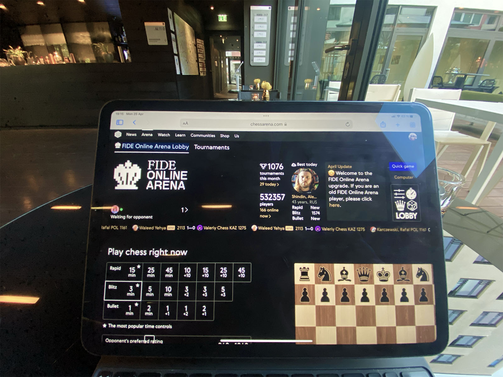 Online World Chess •