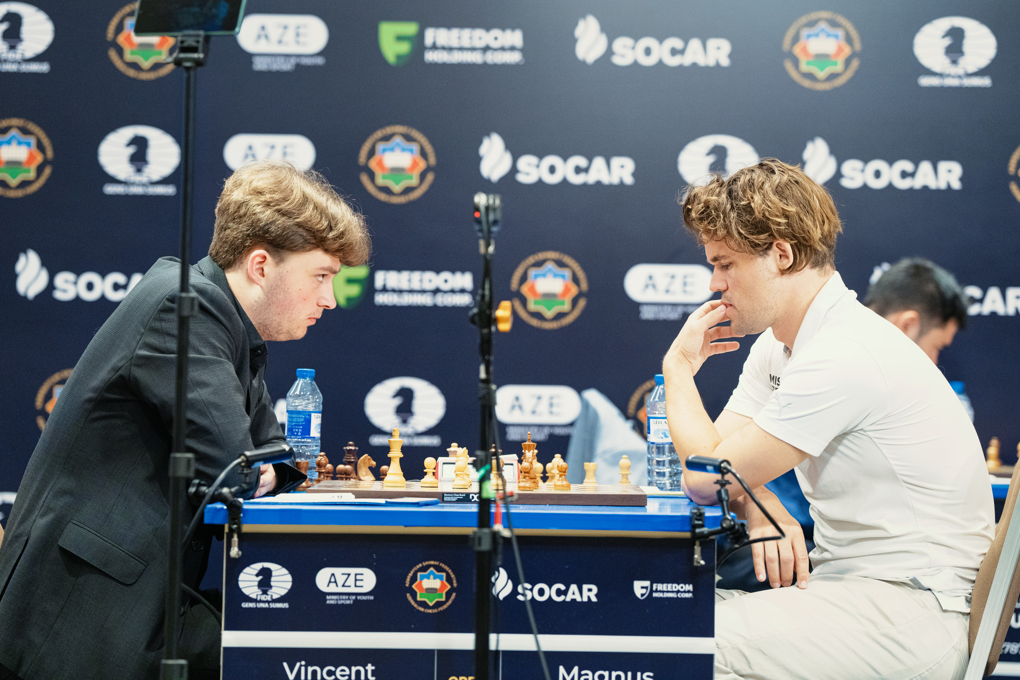 Carlsen suffers first defeat of FIDE Chess World Cup to 18-year