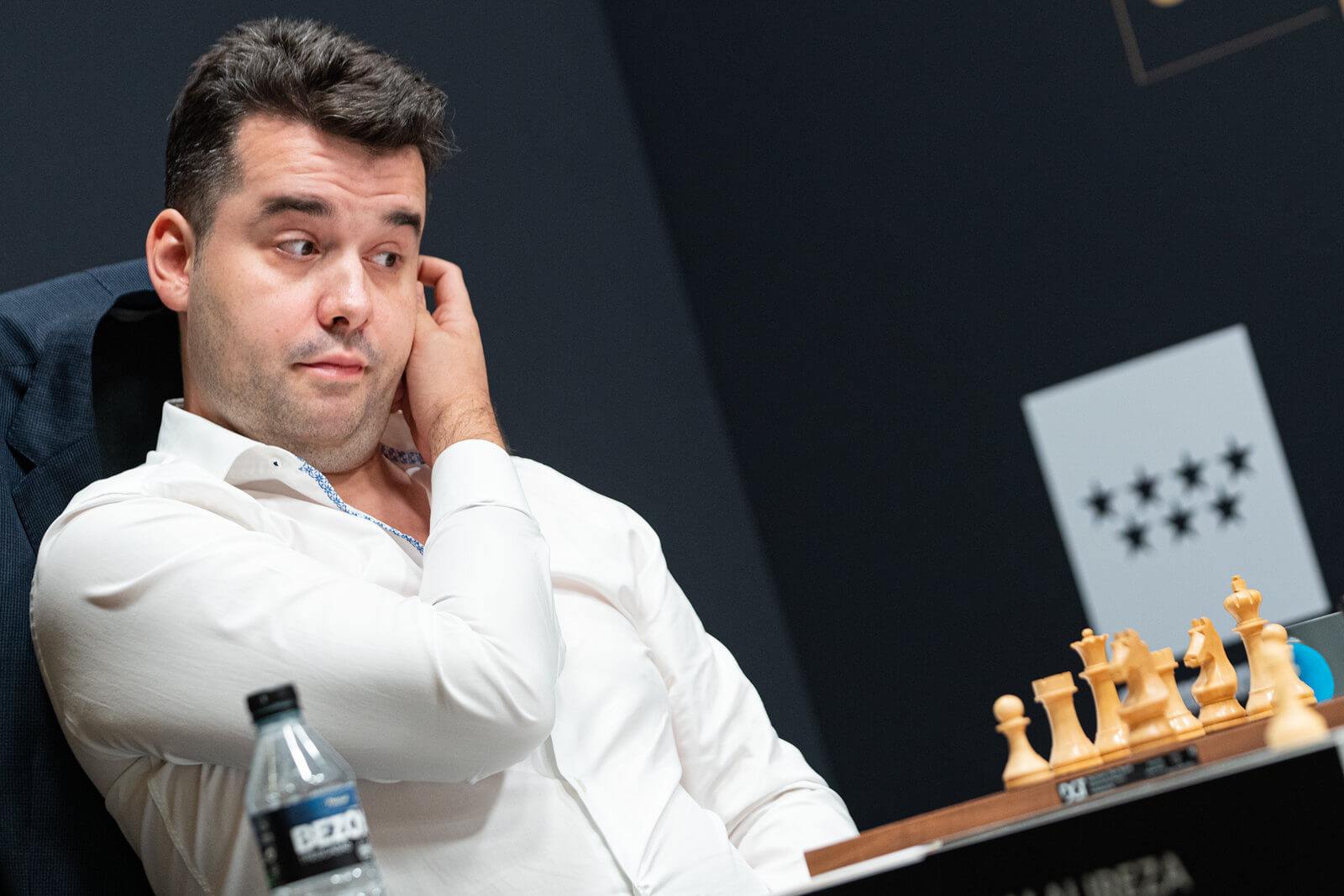 Nepomniachtchi, Caruana Pick Up Wins In Spectacular 6th Round 
