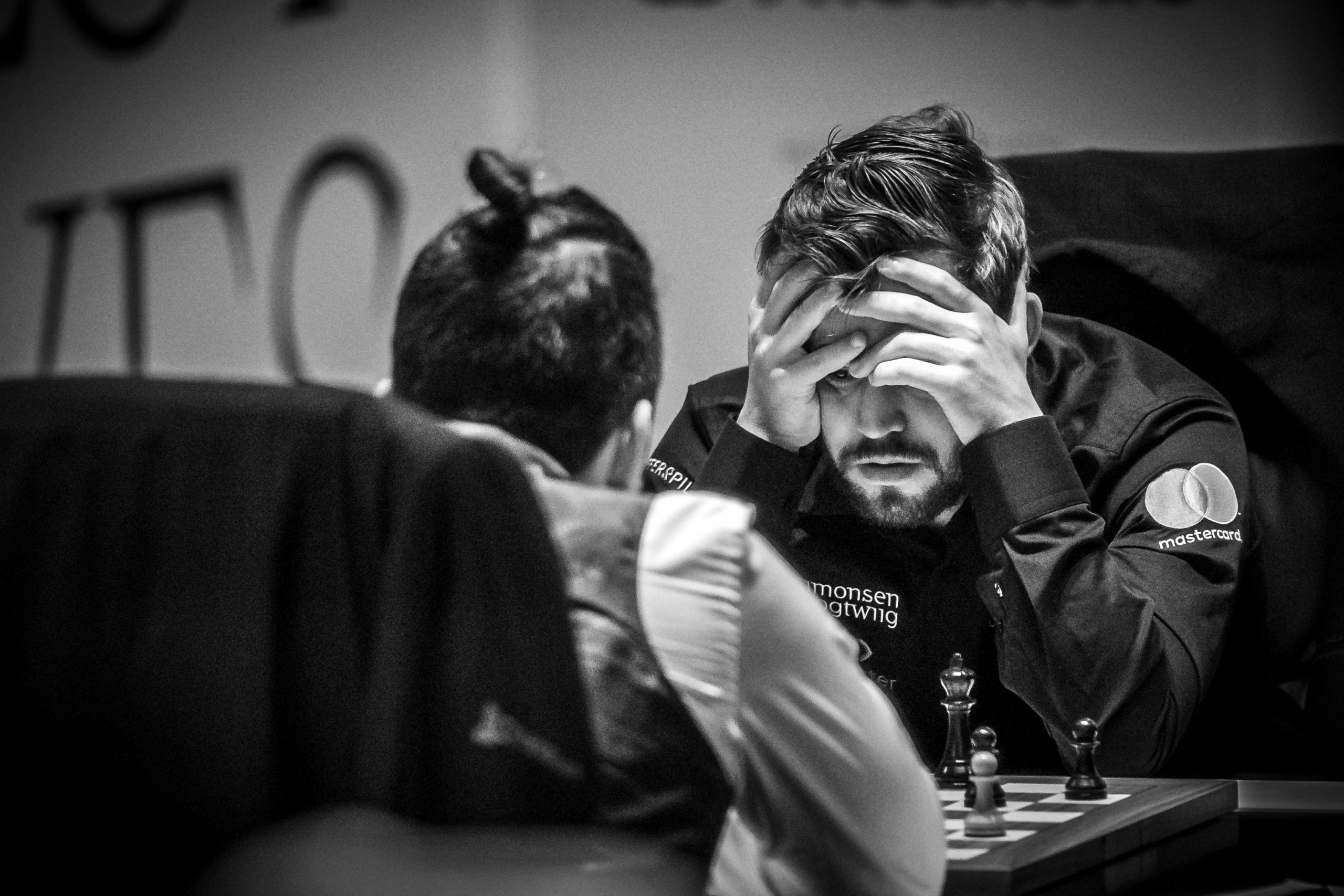 World Chess Championship: the first game ended in a draw after 45 moves