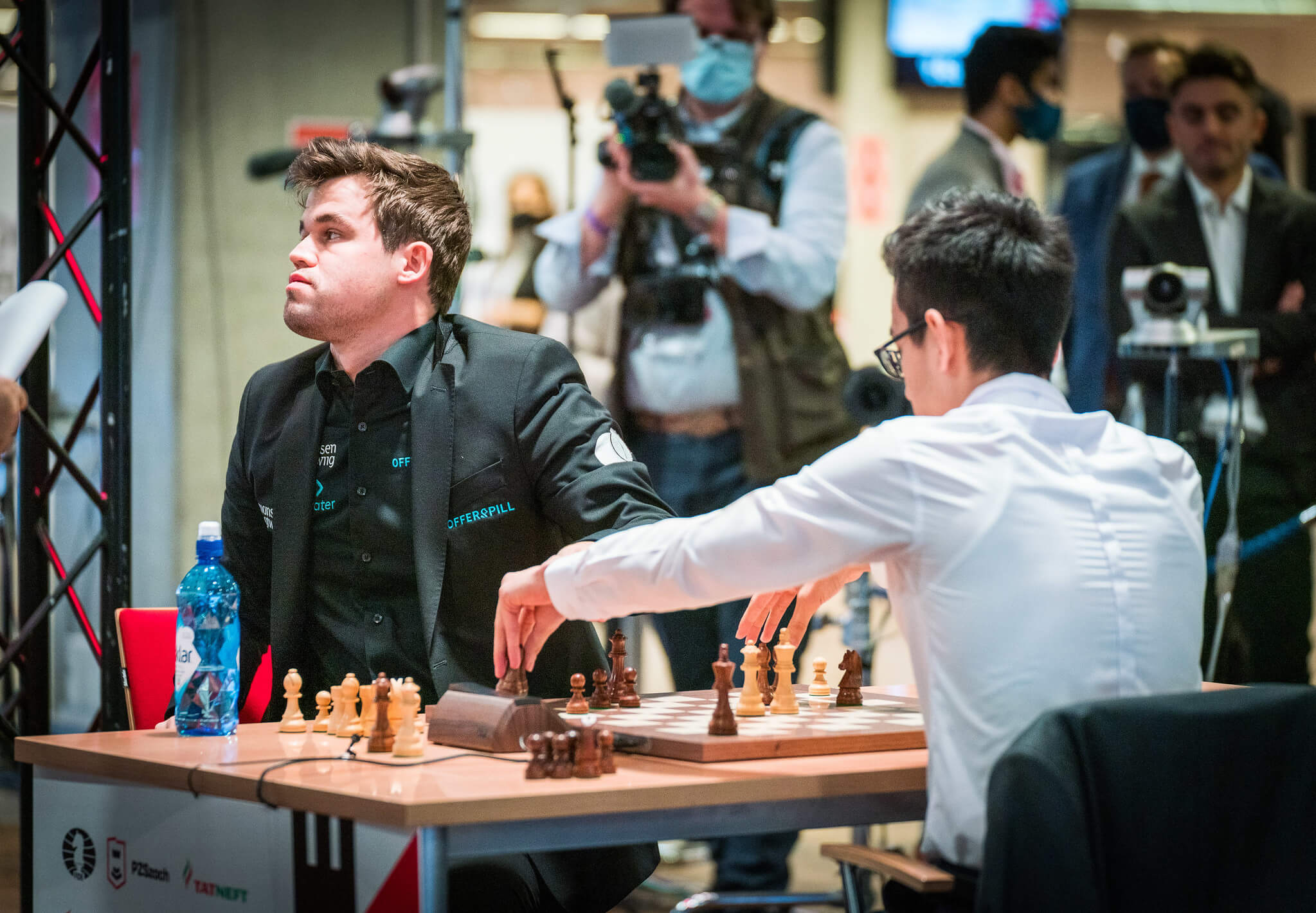 Magnus Carlsen: “It's a completely idiotic rule”