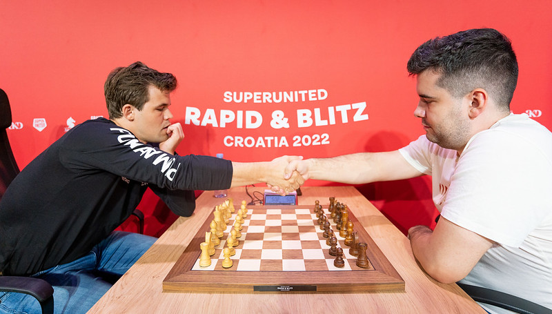 SUPER WIN!! Magnus Carlsen vs Ian Nepomniachtchi