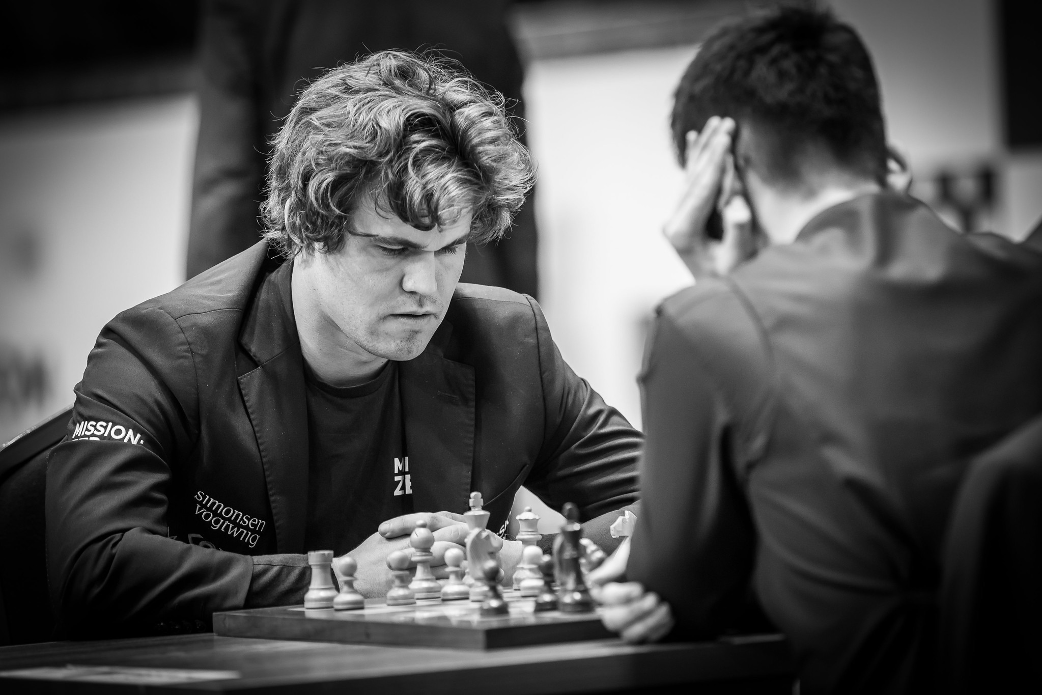 2700chess on X: 🇺🇿 17 y/o Abdusattorov (Rapid 2671.4, World #45 ↑111)  wins the World Rapid Championship with 9.5/13. There is his win vs Carlsen  from R10 and Rapid Top-25 list