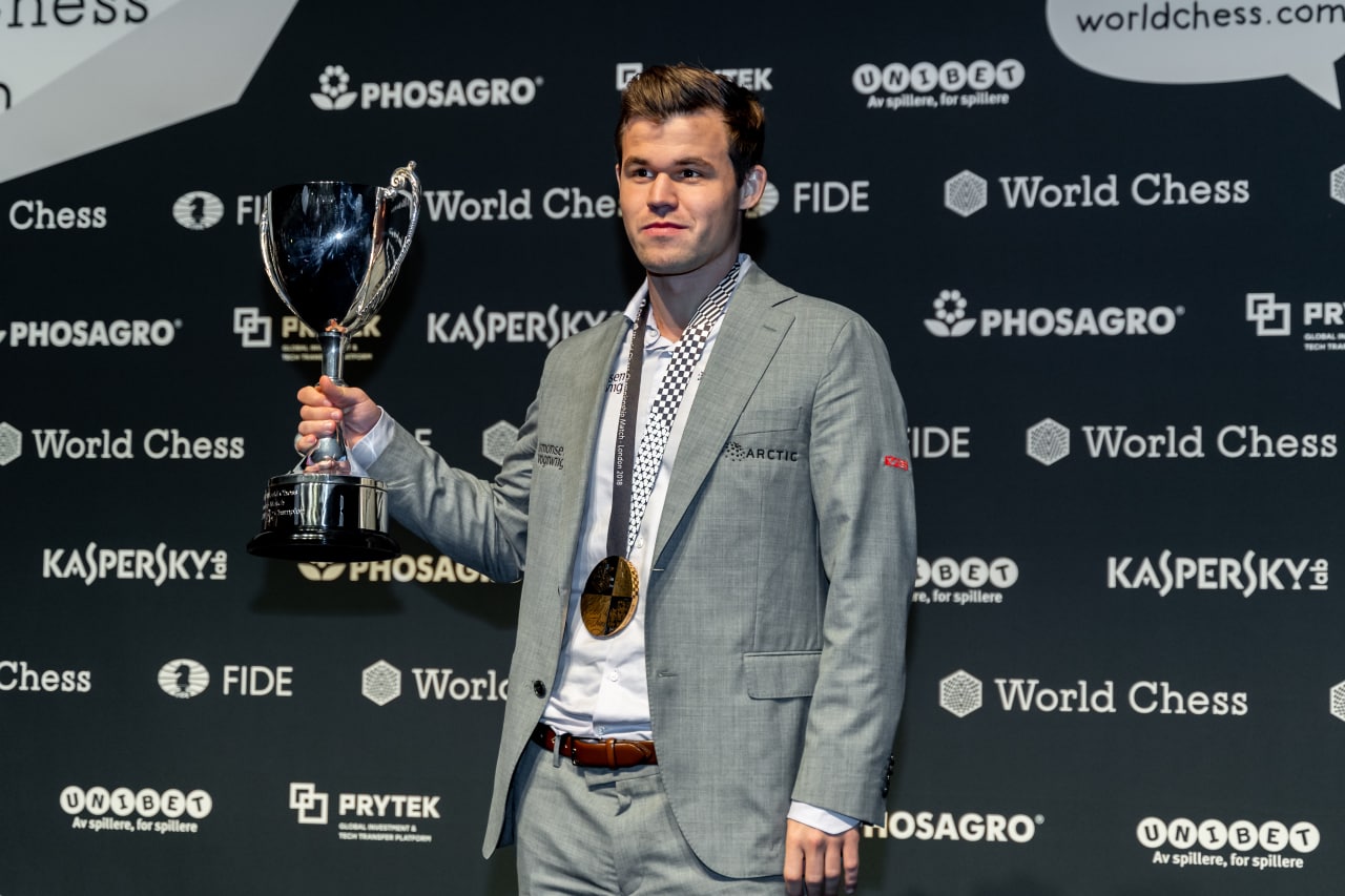 It's a Nepomniachtchi-Carlsen World Championship!